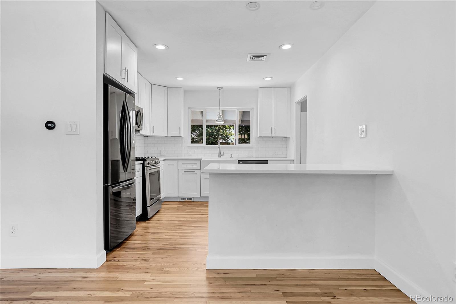 MLS Image #3 for 2054 w arbor avenue,littleton, Colorado