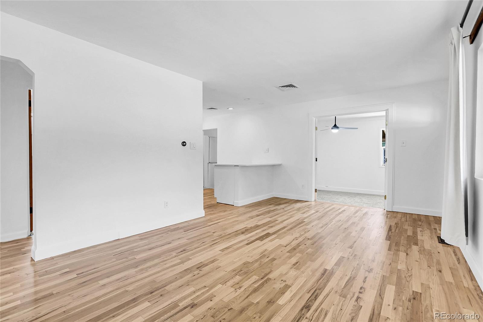 MLS Image #6 for 2054 w arbor avenue,littleton, Colorado