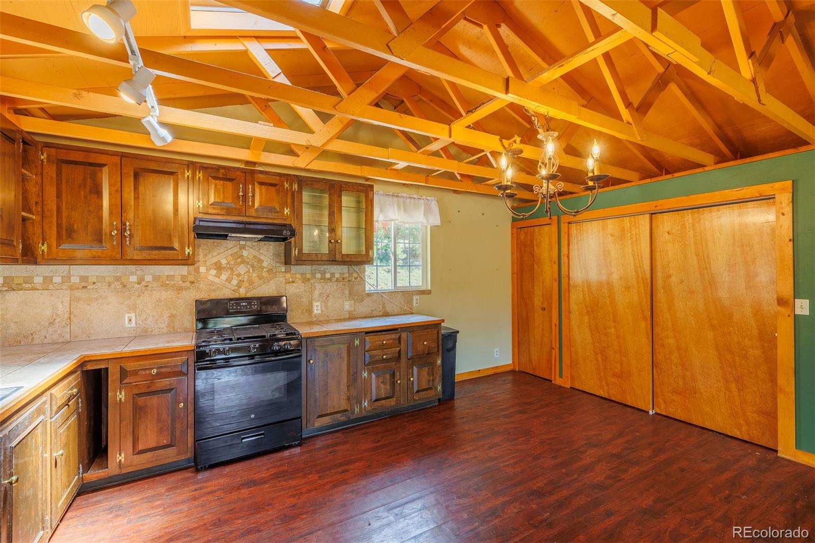 MLS Image #20 for 66  golden lane,florissant, Colorado