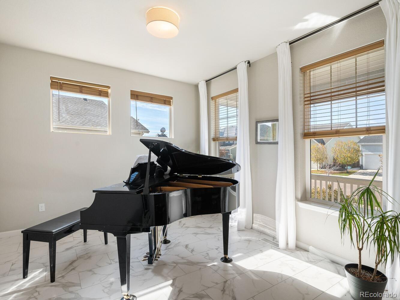 MLS Image #2 for 728  larkspur court,brighton, Colorado