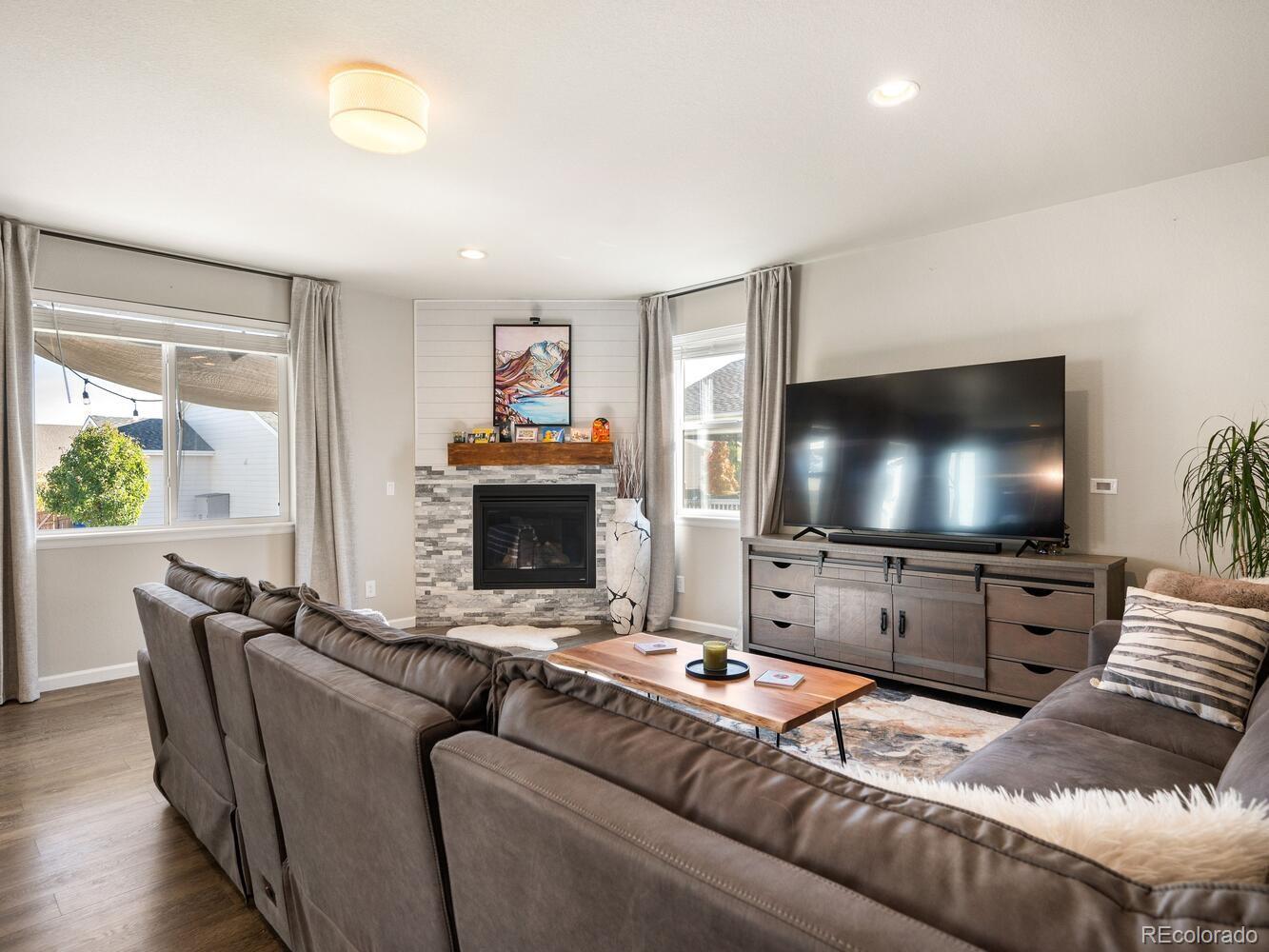 MLS Image #9 for 728  larkspur court,brighton, Colorado