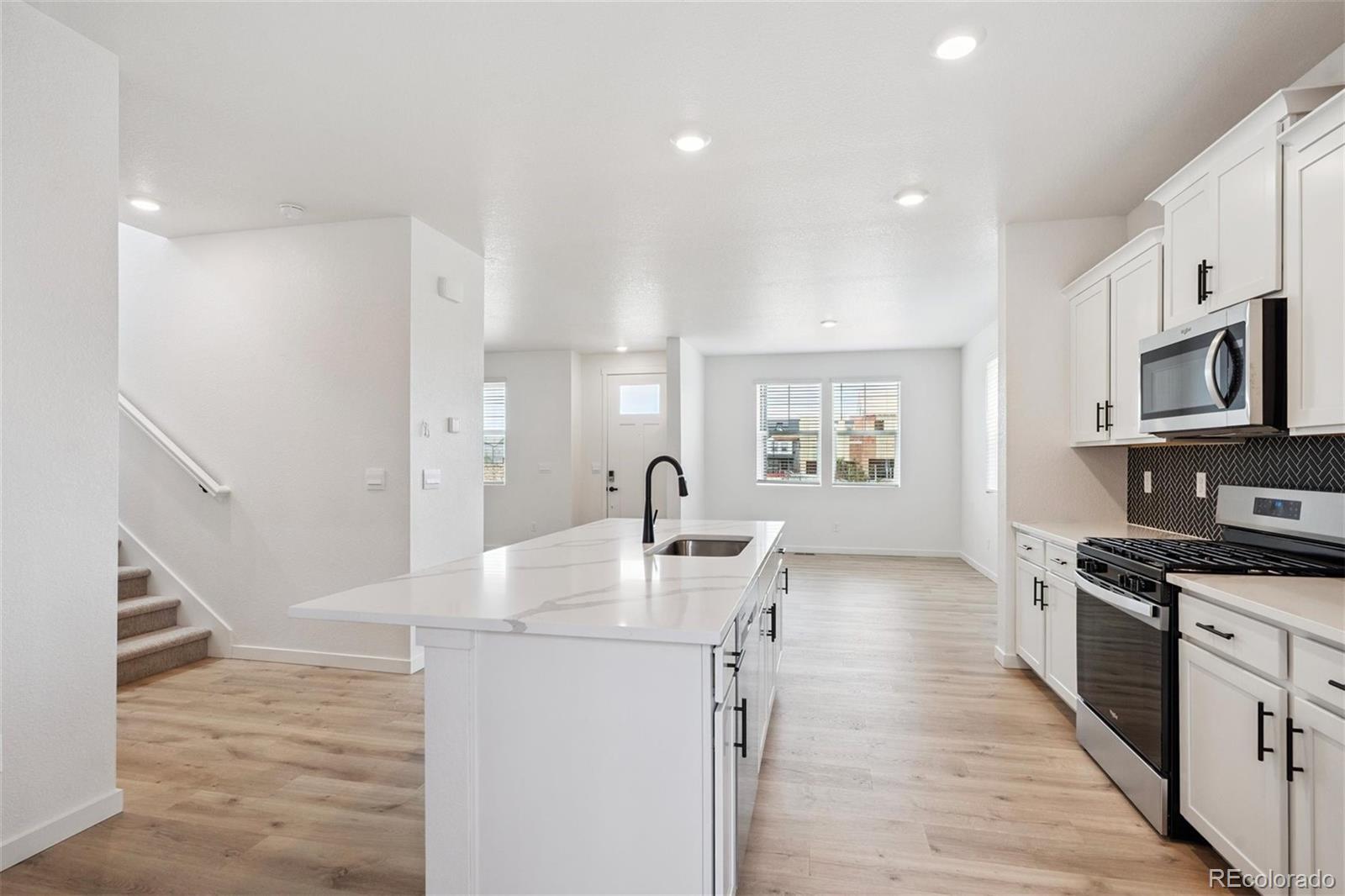 MLS Image #12 for 22253 e 6th place,aurora, Colorado