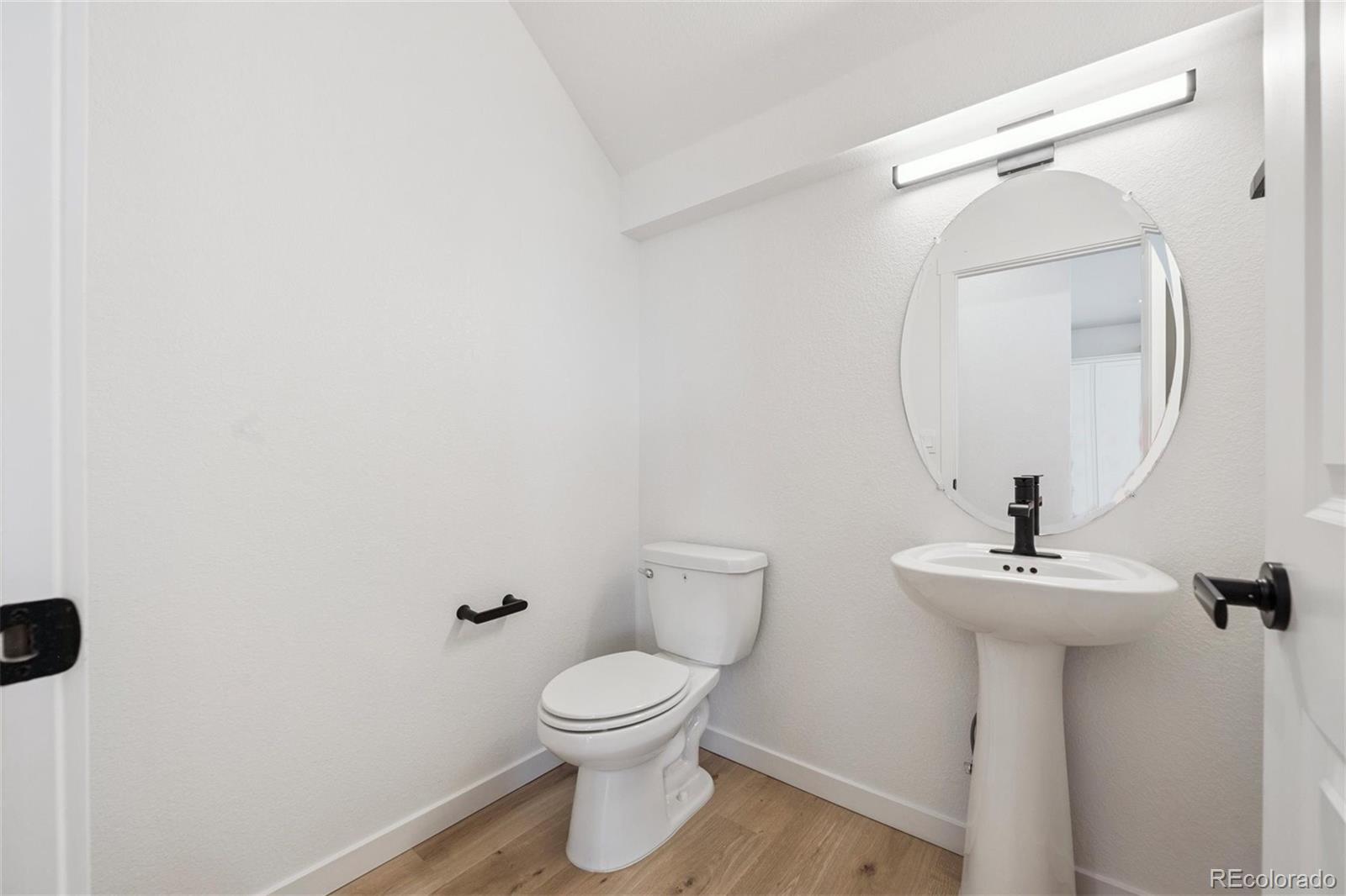 MLS Image #13 for 22253 e 6th place,aurora, Colorado