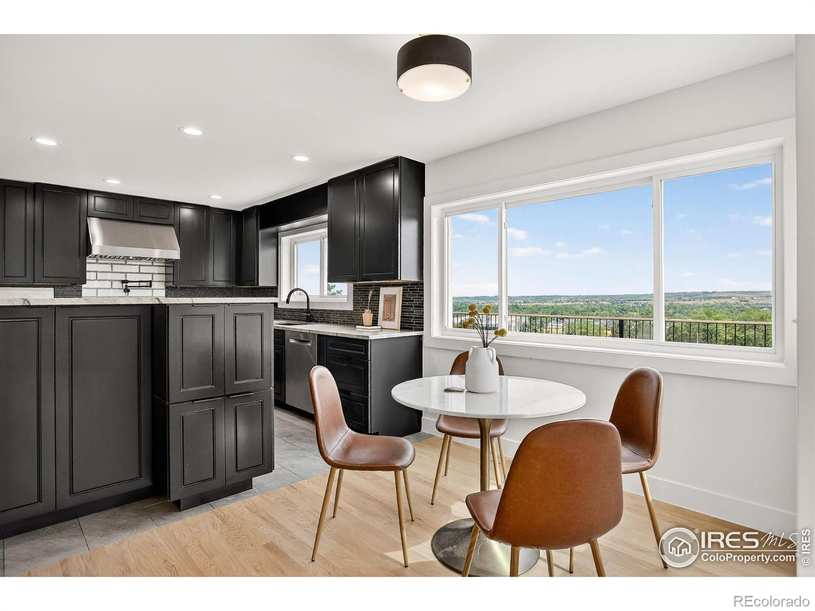 MLS Image #10 for 816  trail ridge drive,louisville, Colorado