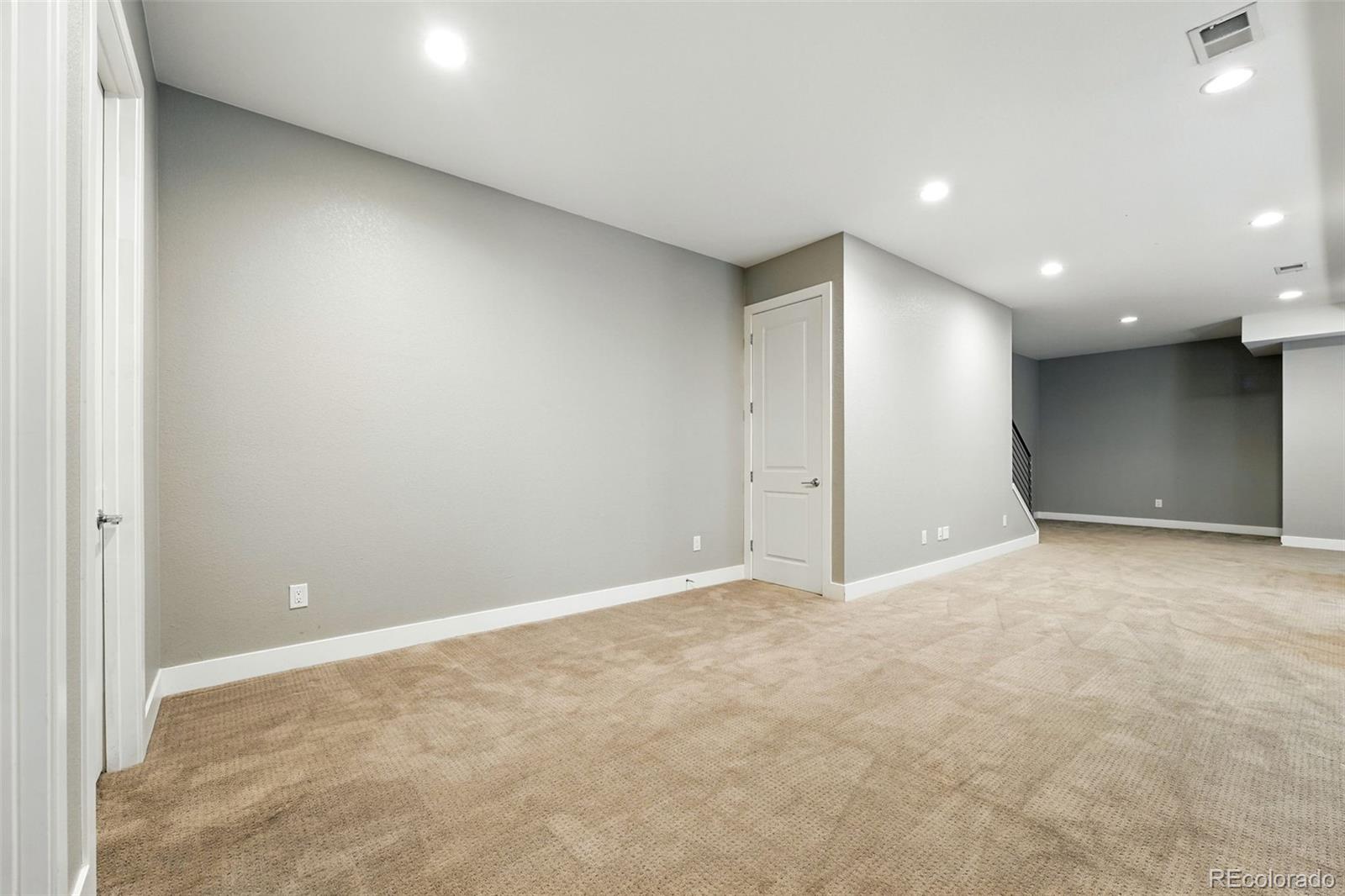 MLS Image #31 for 2077 s clayton street,denver, Colorado