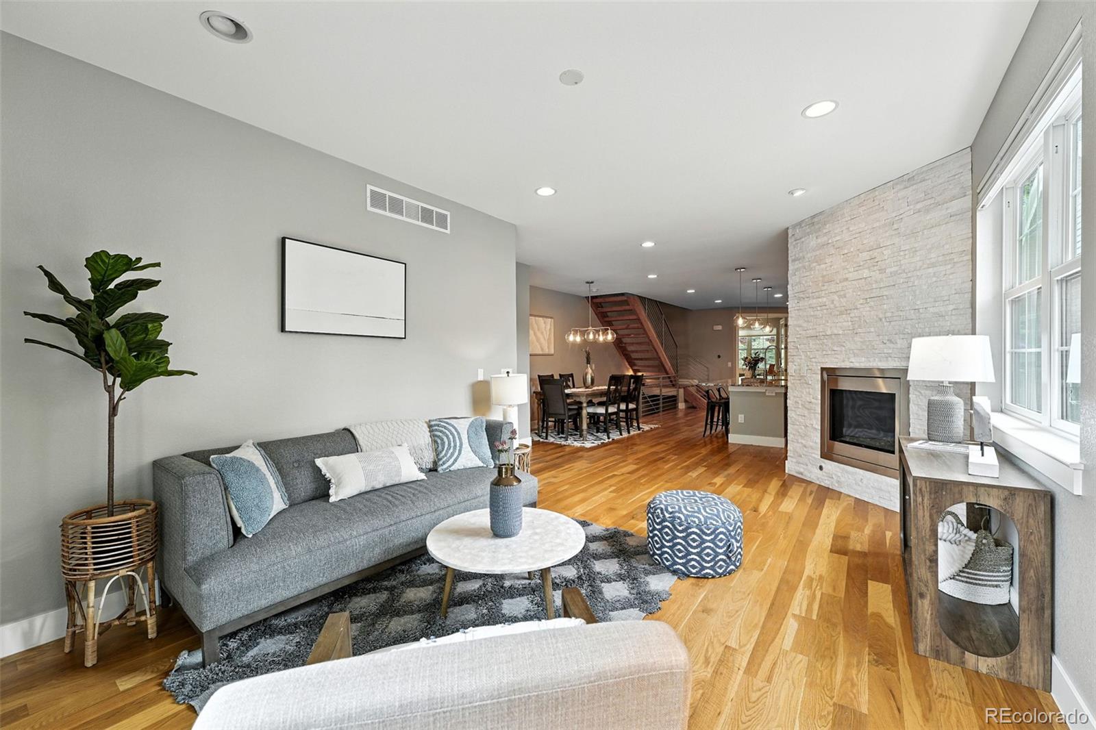 MLS Image #5 for 2077 s clayton street,denver, Colorado