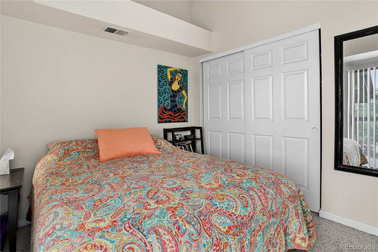 MLS Image #11 for 2575 s syracuse way,denver, Colorado