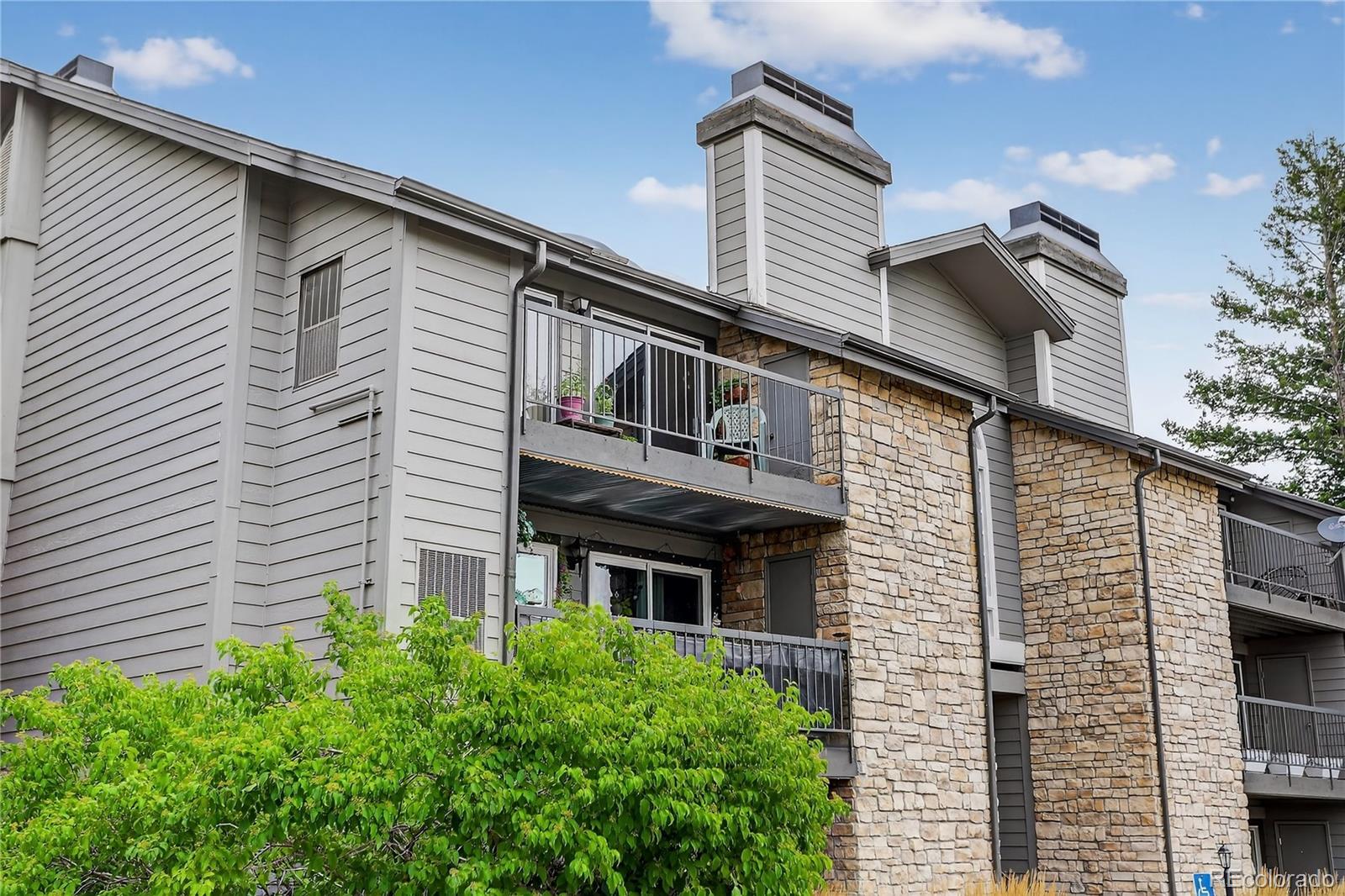 MLS Image #17 for 2575 s syracuse way,denver, Colorado