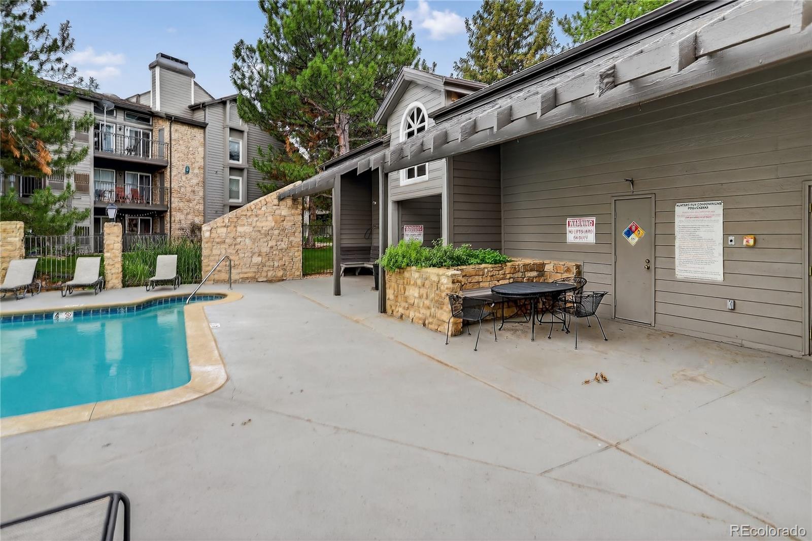 MLS Image #23 for 2575 s syracuse way,denver, Colorado