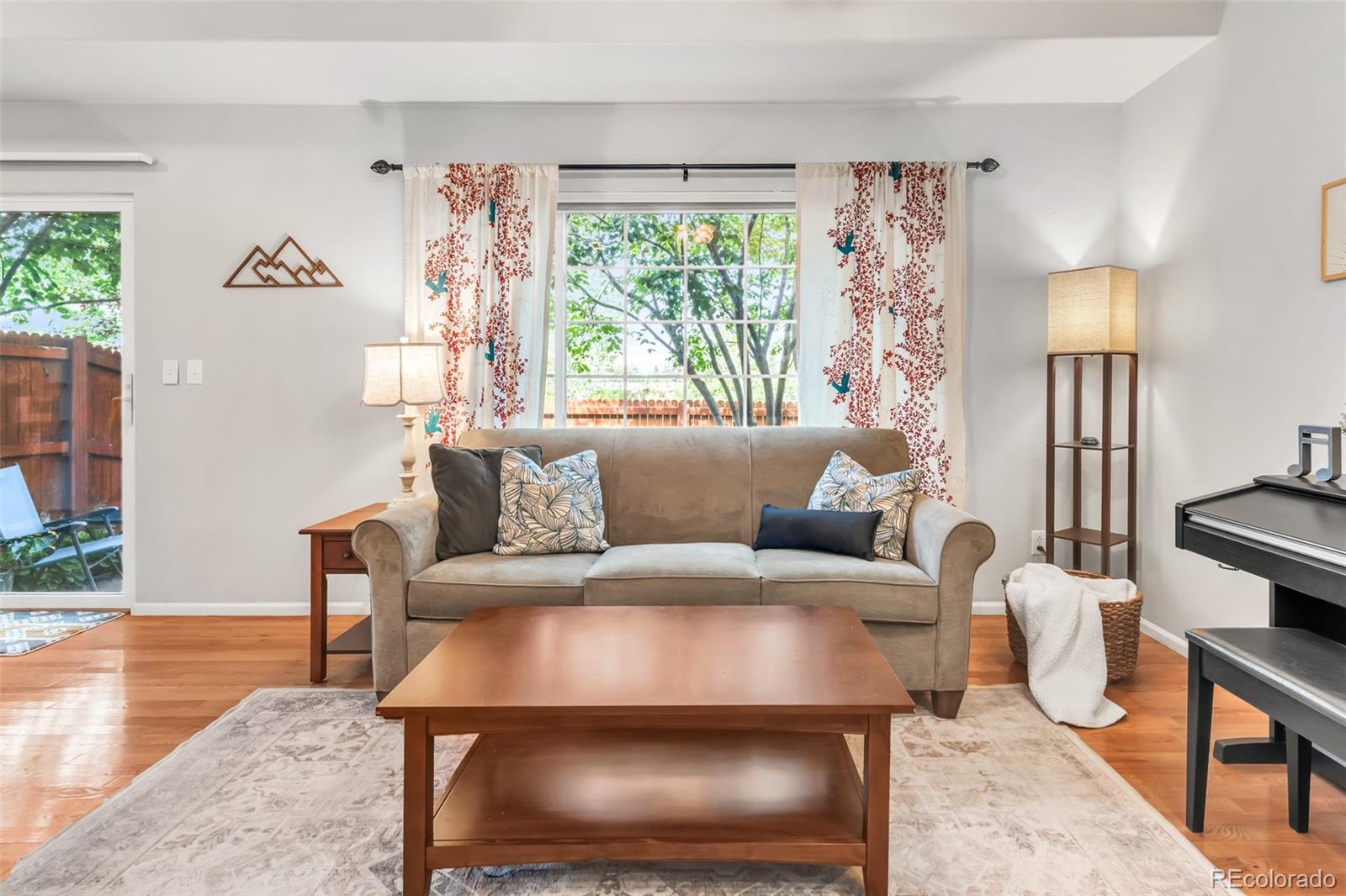 MLS Image #5 for 264  quari street,aurora, Colorado