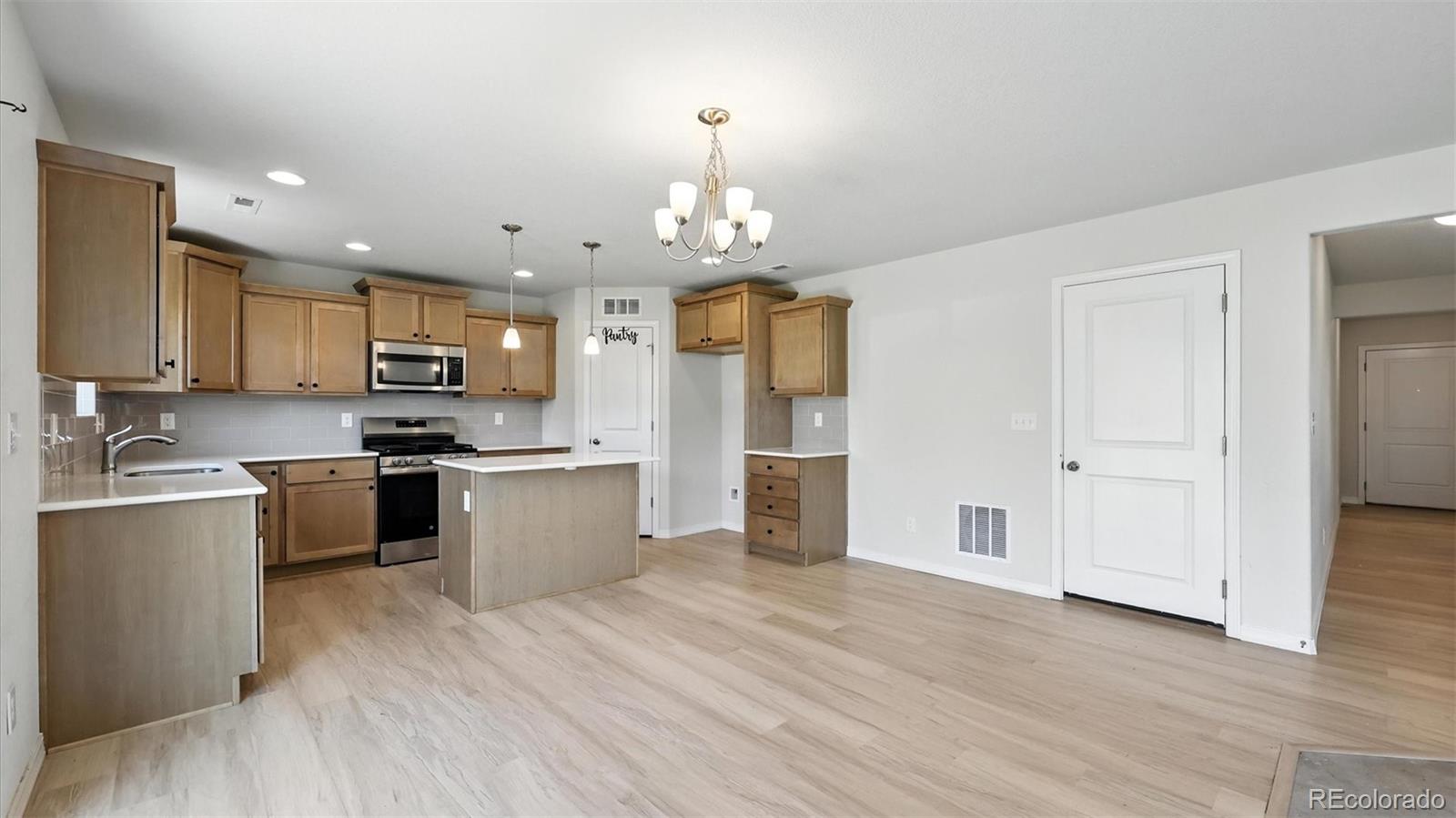 MLS Image #12 for 8567  besson court,colorado springs, Colorado