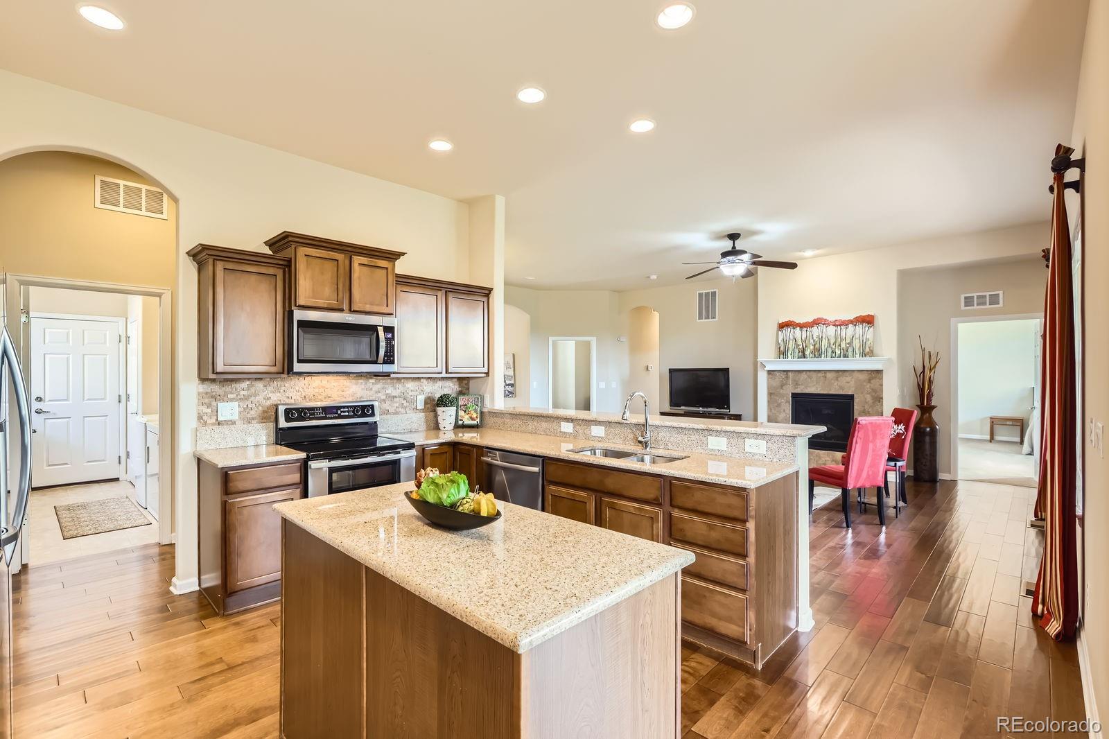 MLS Image #10 for 16075  quandary loop,broomfield, Colorado
