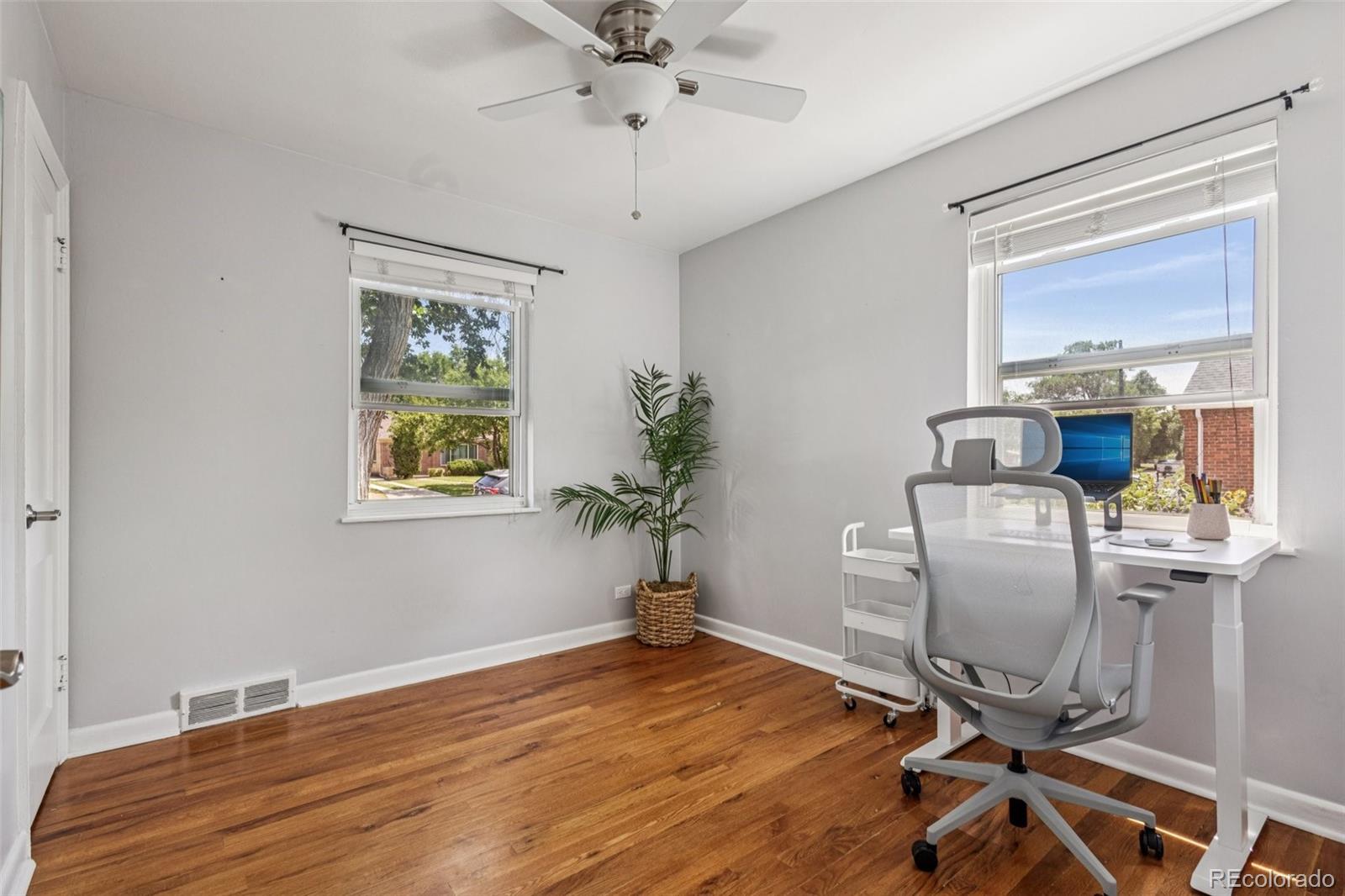MLS Image #10 for 2635  niagara street,denver, Colorado