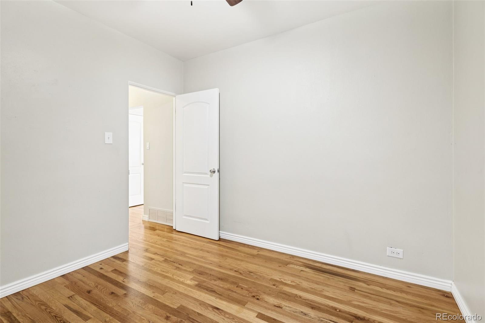 MLS Image #17 for 4580 s sherman street,englewood, Colorado