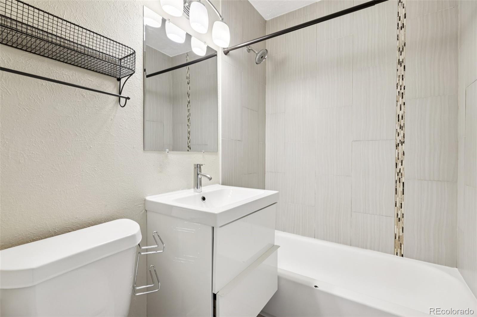 MLS Image #18 for 4580 s sherman street,englewood, Colorado
