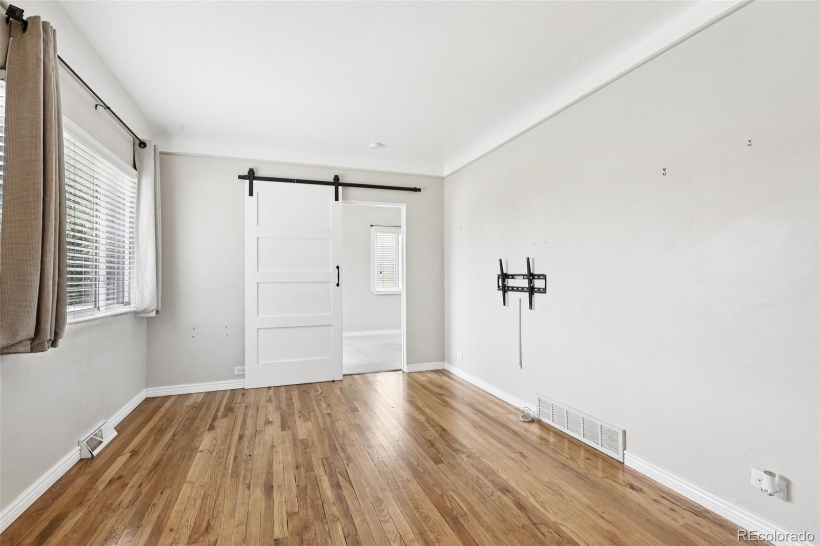 MLS Image #5 for 4580 s sherman street,englewood, Colorado