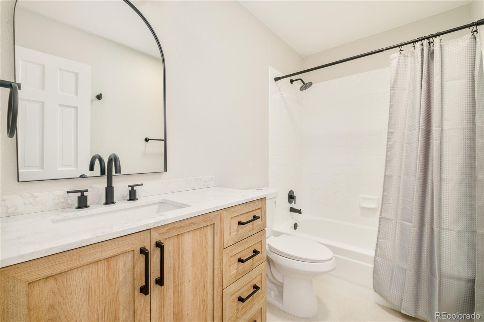 MLS Image #28 for 15916 e crestridge place,aurora, Colorado