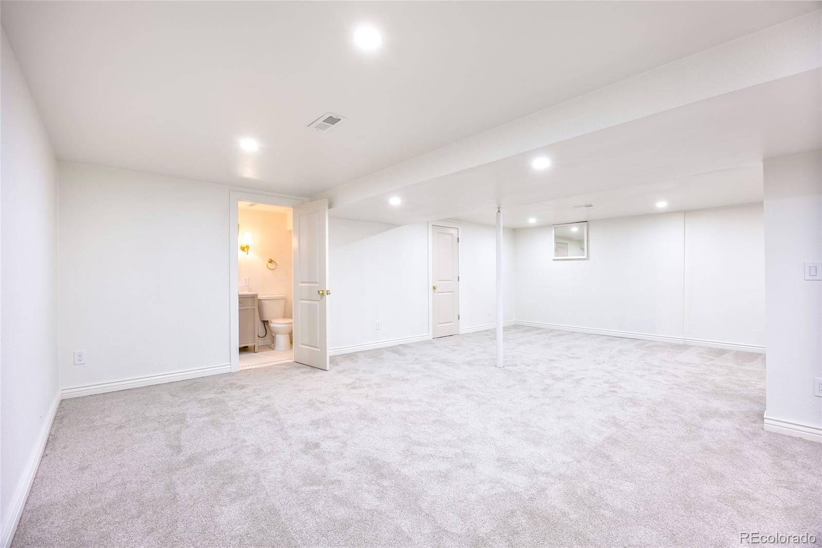 MLS Image #39 for 8722 s balsam street,littleton, Colorado