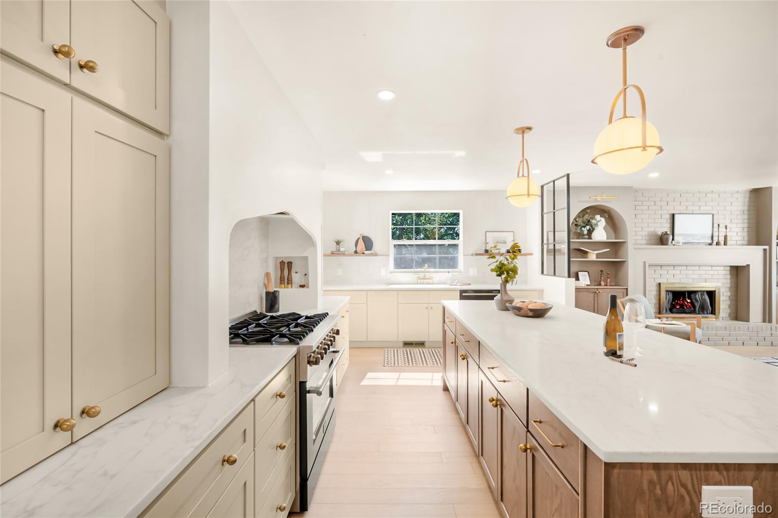 MLS Image #4 for 8722 s balsam street,littleton, Colorado
