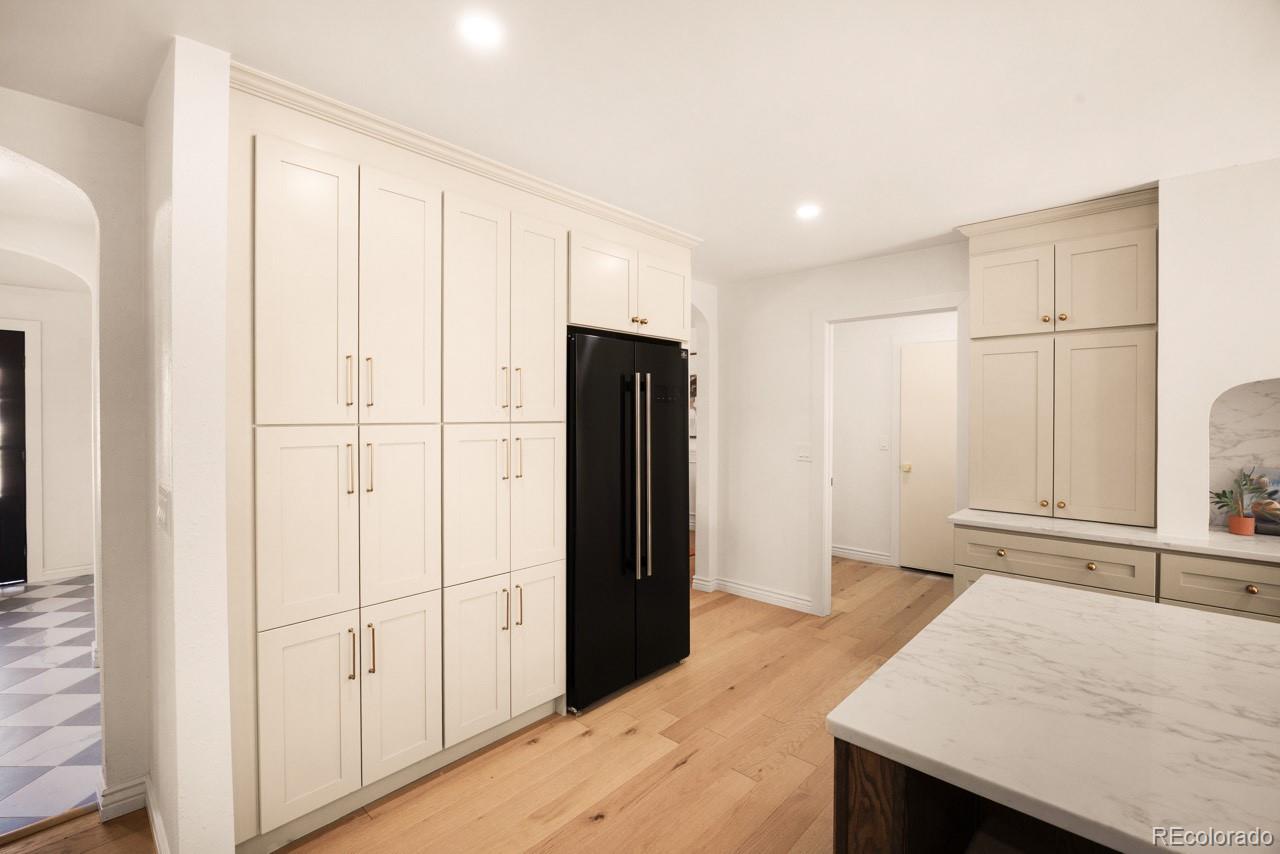 MLS Image #5 for 8722 s balsam street,littleton, Colorado