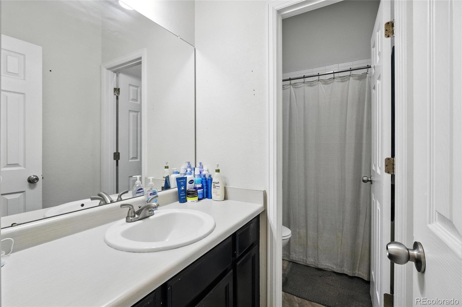 MLS Image #15 for 1315 s chambers road,aurora, Colorado
