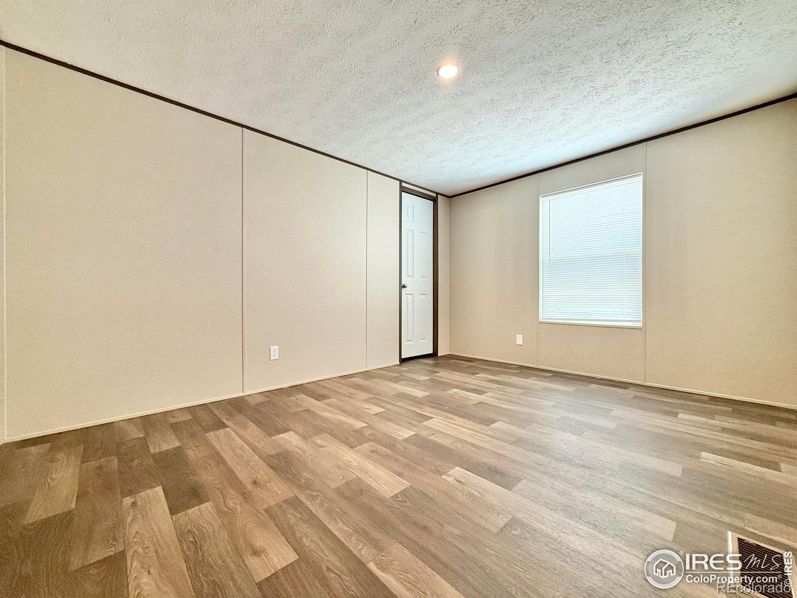 MLS Image #10 for 39629  a boulevard,eaton, Colorado