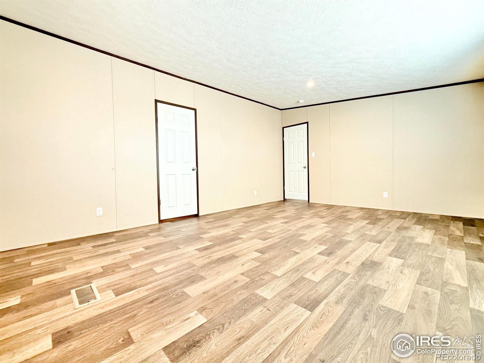 MLS Image #6 for 39629  a boulevard,eaton, Colorado