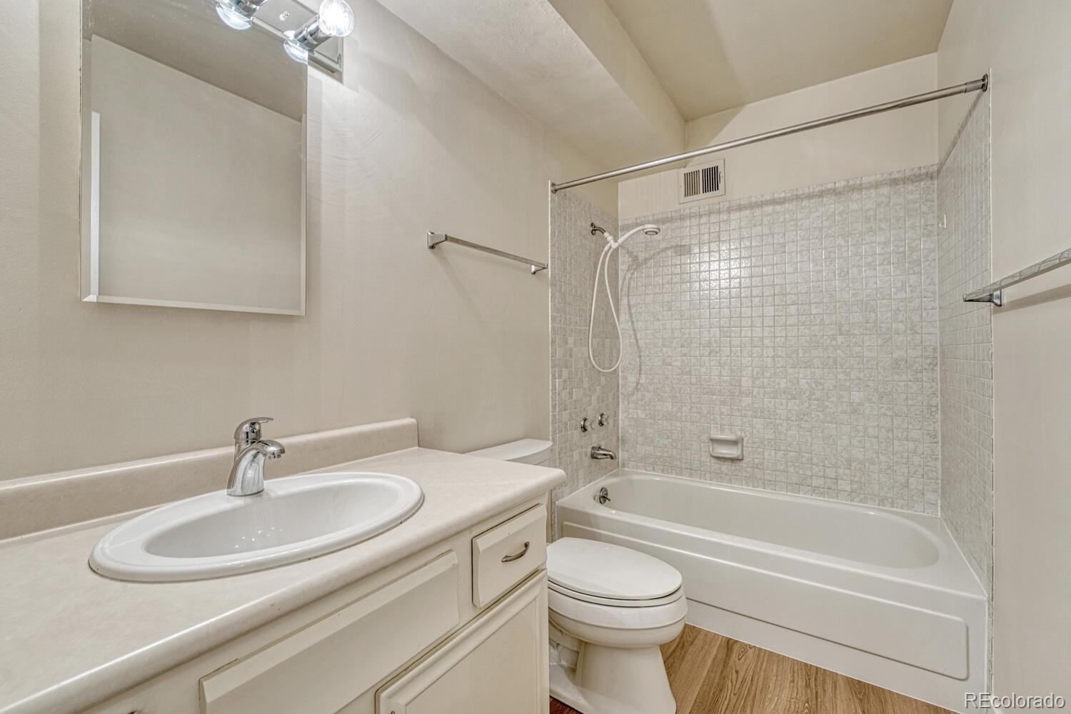 MLS Image #21 for 3465 s poplar street,denver, Colorado