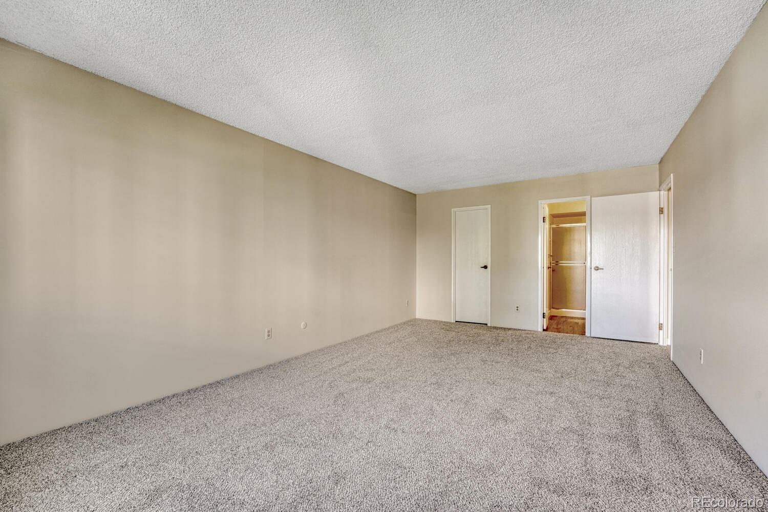 MLS Image #26 for 3465 s poplar street,denver, Colorado