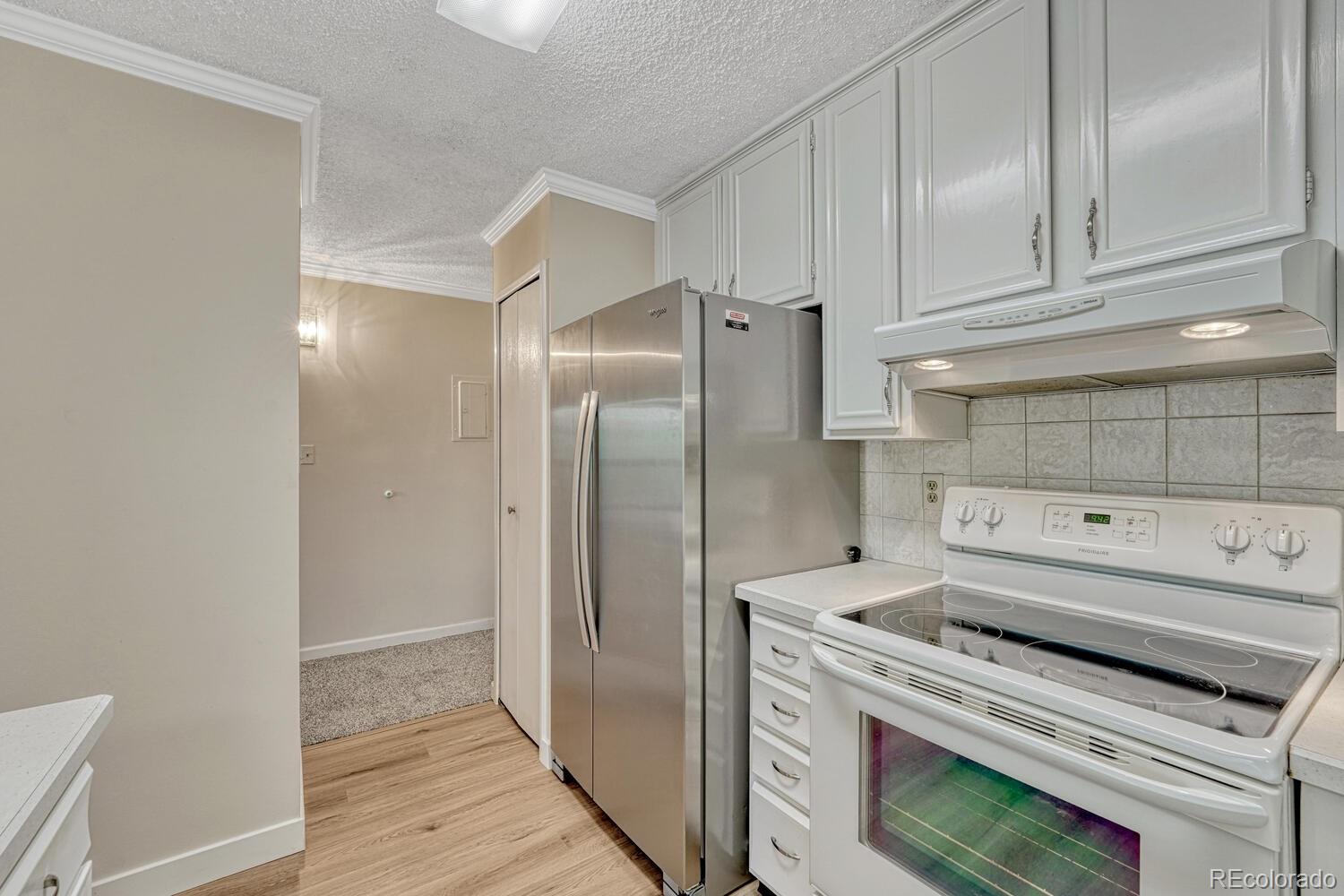 MLS Image #4 for 3465 s poplar street,denver, Colorado
