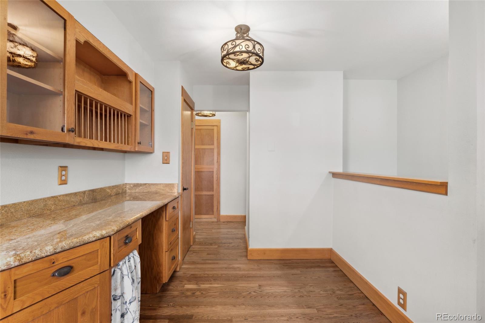 MLS Image #14 for 5285 e iliff avenue,denver, Colorado
