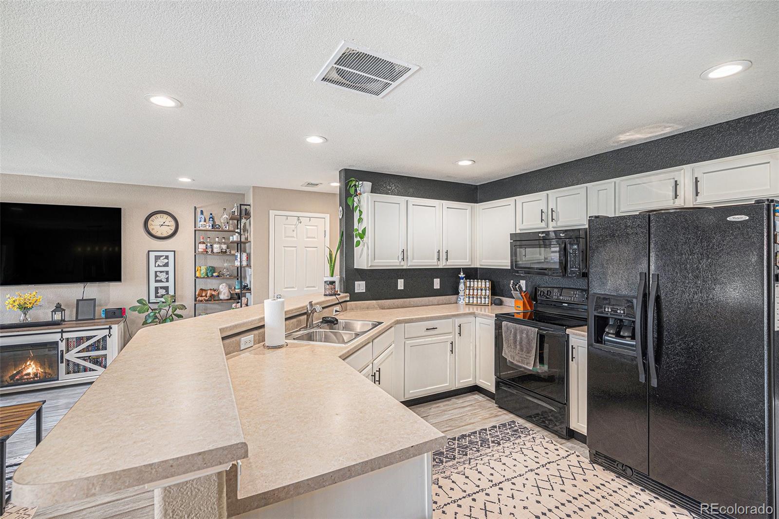 MLS Image #6 for 11975  riverstone circle,commerce city, Colorado