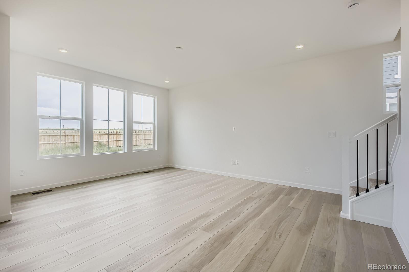 MLS Image #1 for 420  donna lane,johnstown, Colorado