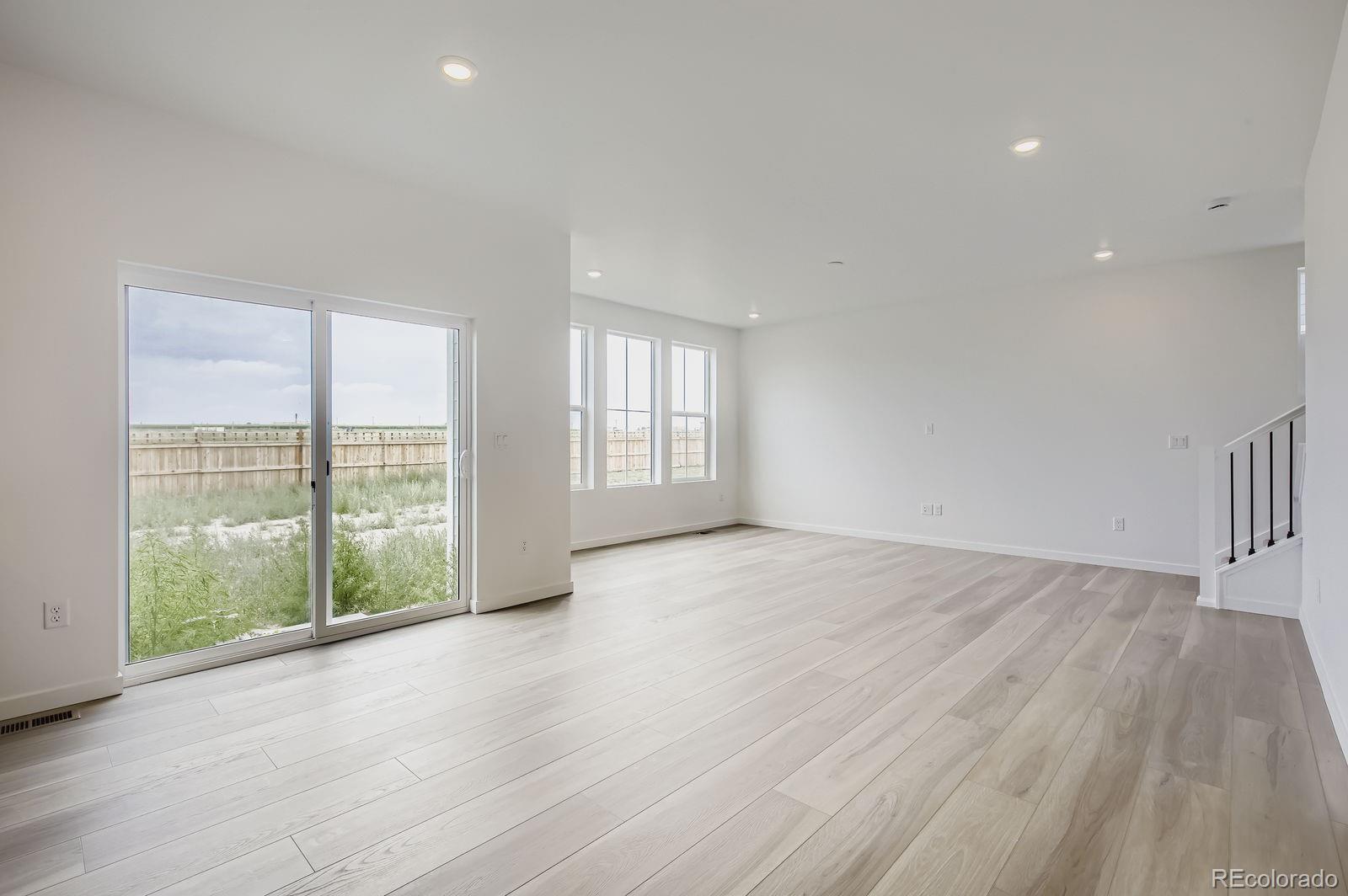 MLS Image #4 for 420  donna lane,johnstown, Colorado