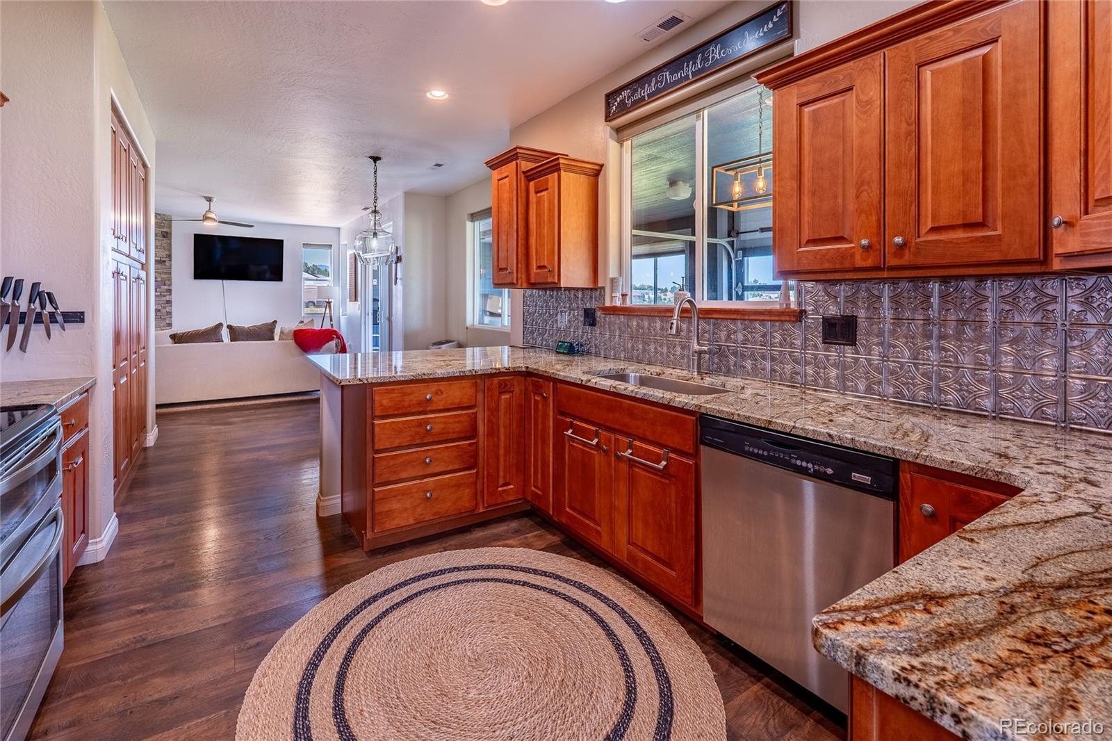 MLS Image #10 for 209  bloom street,trinidad, Colorado