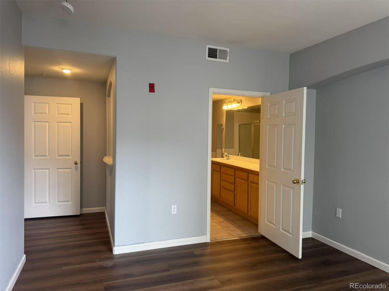 MLS Image #11 for 1747 n pearl street,denver, Colorado