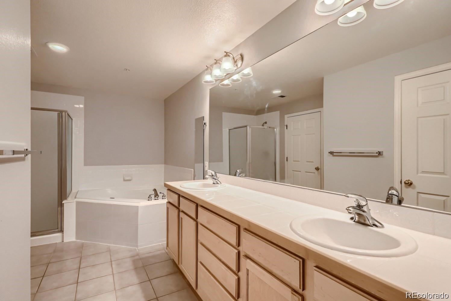 MLS Image #14 for 1747 n pearl street,denver, Colorado