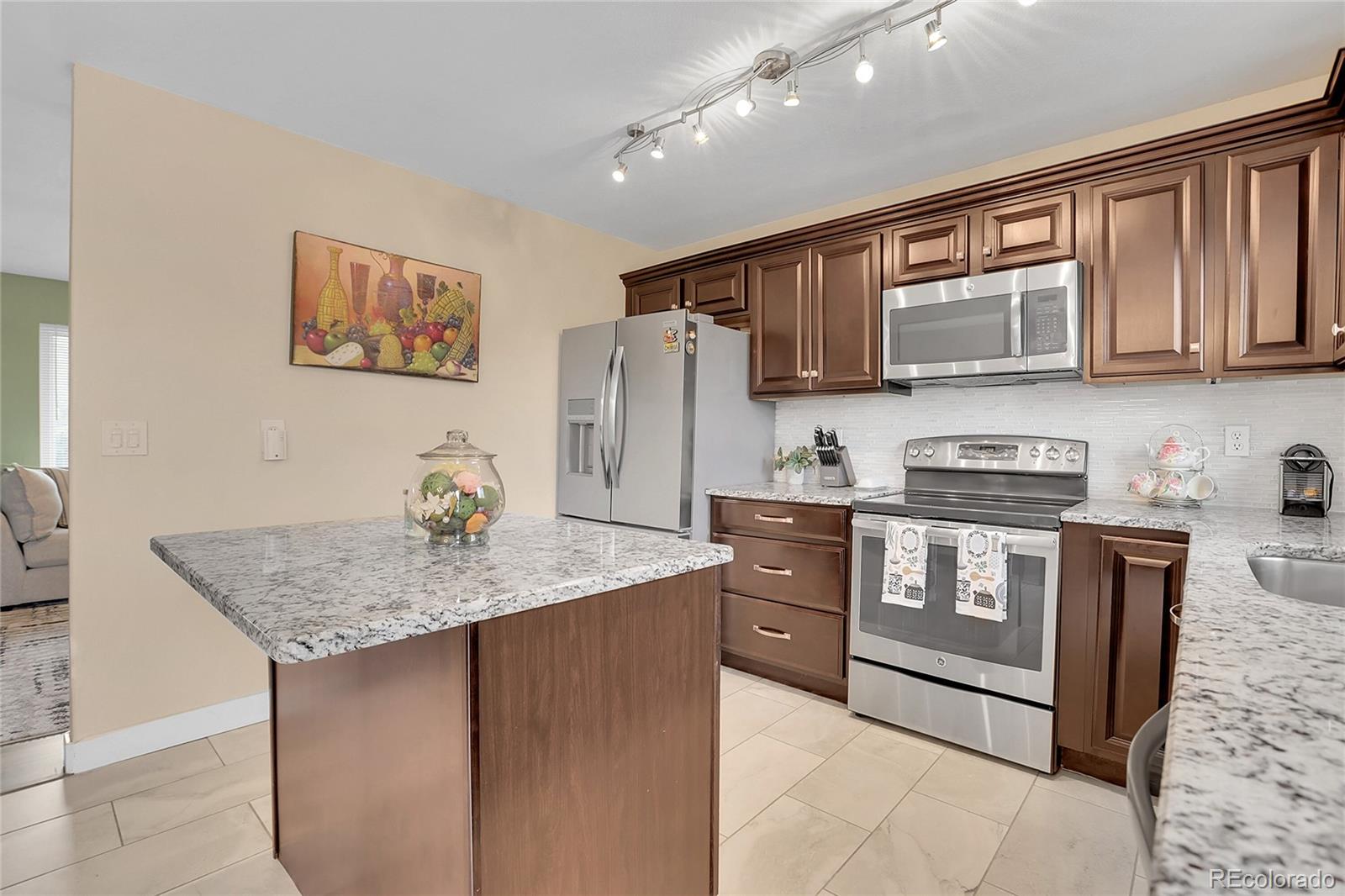 MLS Image #11 for 1599 s bahama street,aurora, Colorado