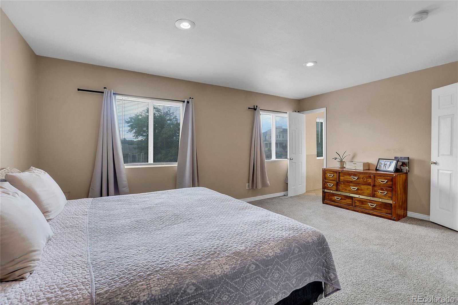 MLS Image #5 for 1599 s bahama street,aurora, Colorado