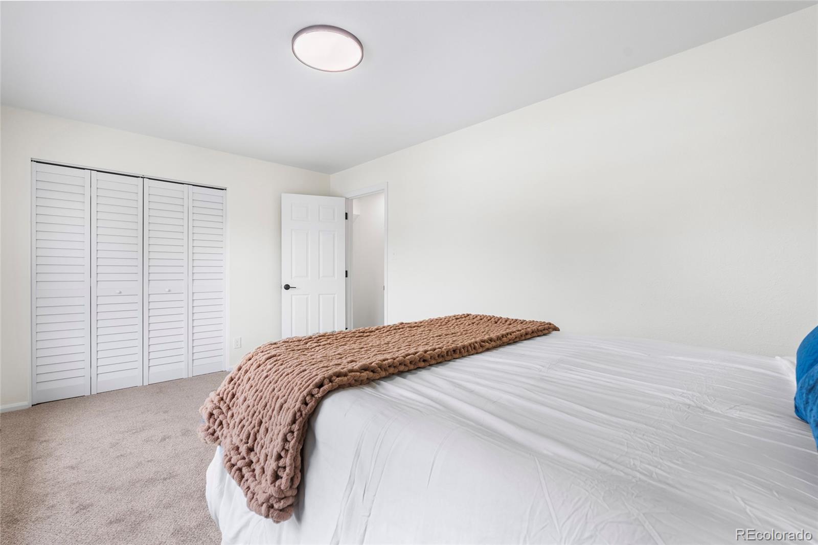 MLS Image #14 for 5160  blackhawk way,denver, Colorado