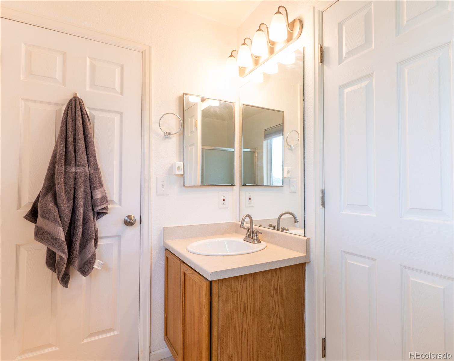 MLS Image #15 for 19542 e 19th place,aurora, Colorado