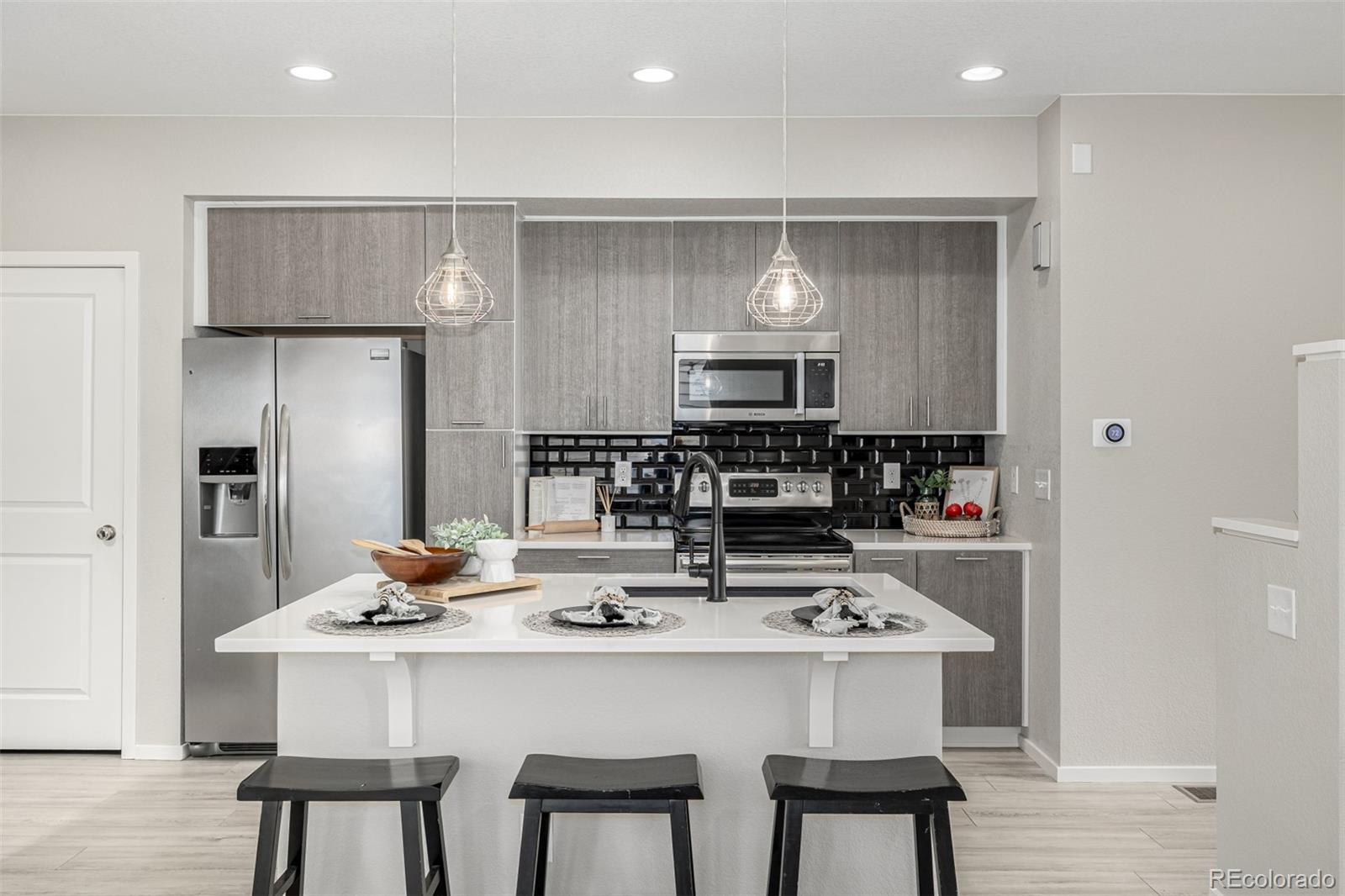 MLS Image #13 for 1919 w 66th avenue,denver, Colorado