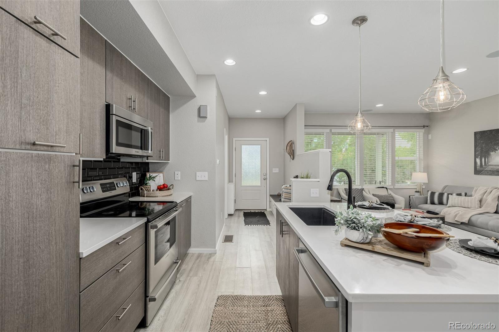 MLS Image #17 for 1919 w 66th avenue,denver, Colorado
