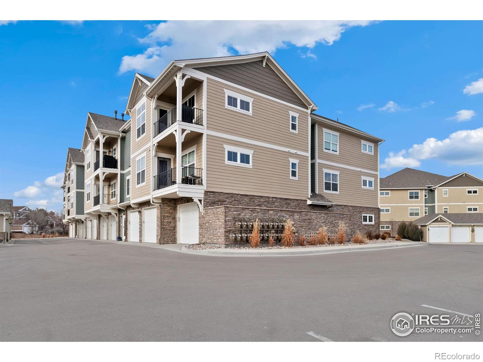 MLS Image #23 for 4622  hahns peak drive,loveland, Colorado
