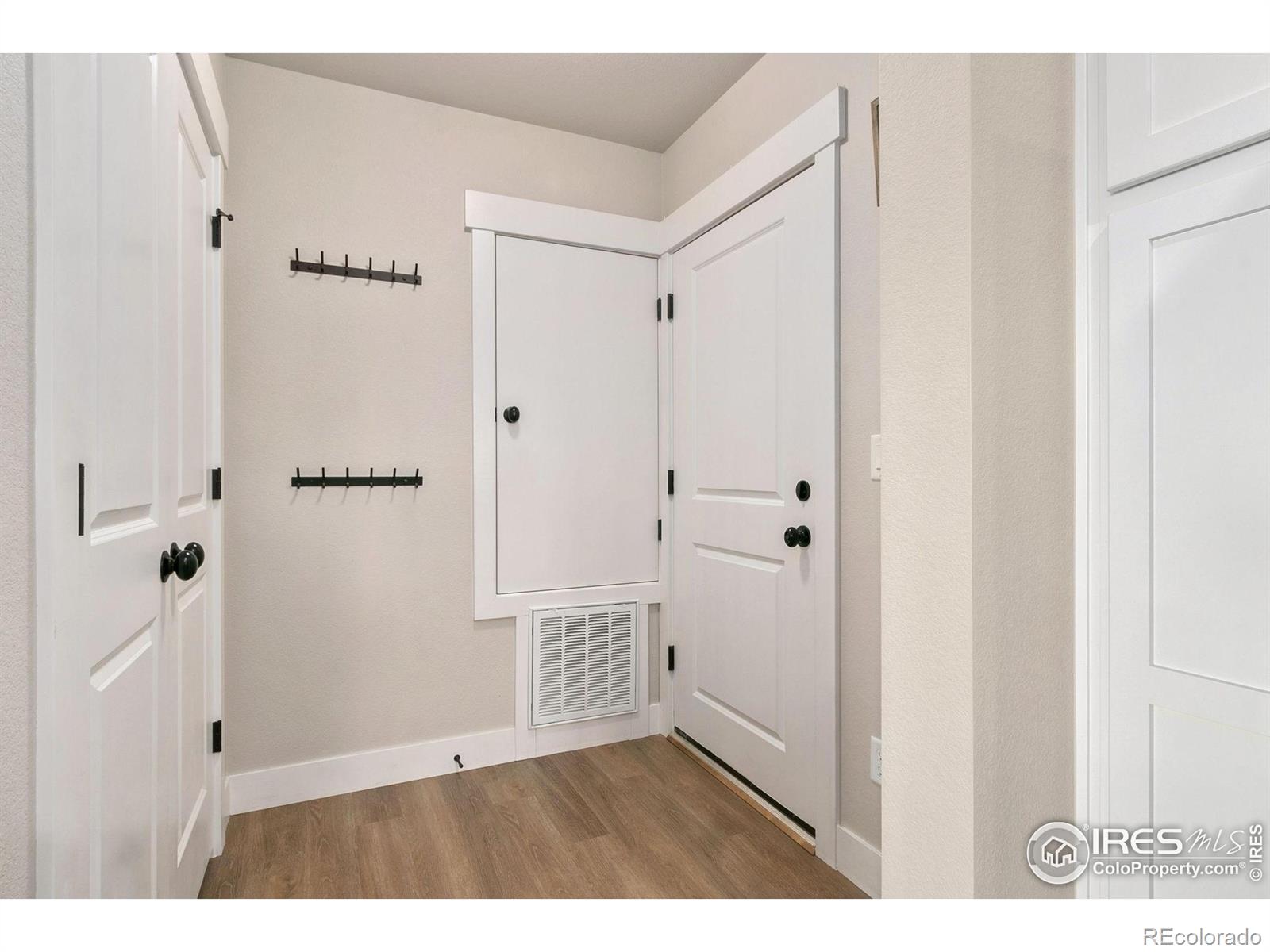 MLS Image #5 for 4622  hahns peak drive,loveland, Colorado