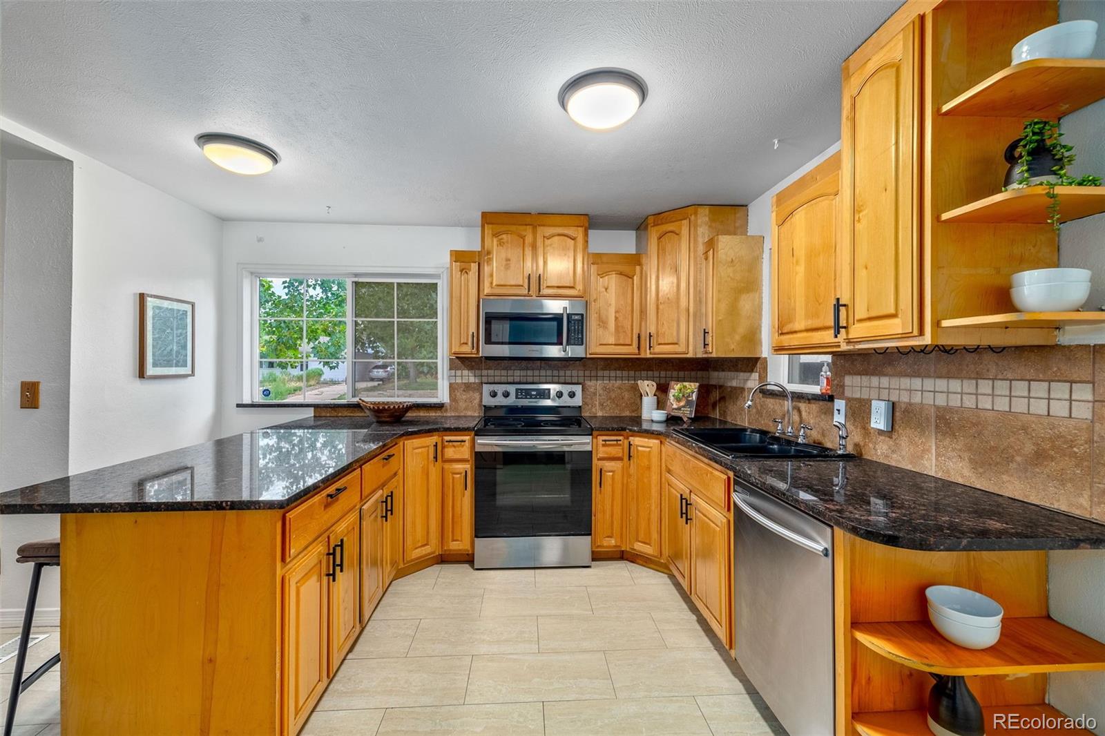 MLS Image #5 for 1560 s yates street,denver, Colorado