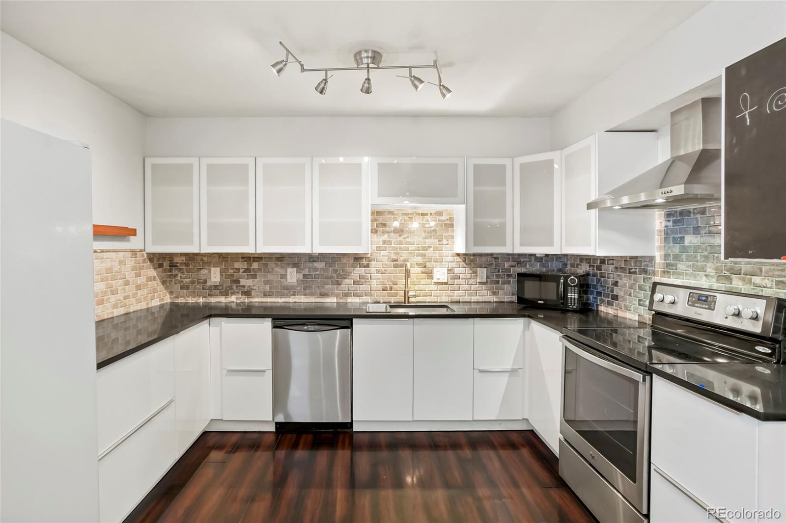 MLS Image #8 for 975 s newland street,lakewood, Colorado