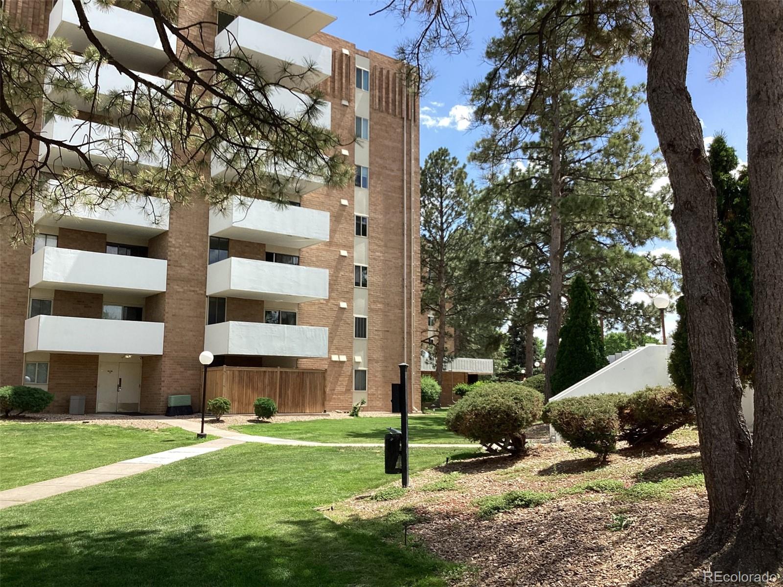 MLS Image #1 for 2880 s locust street 300n,denver, Colorado