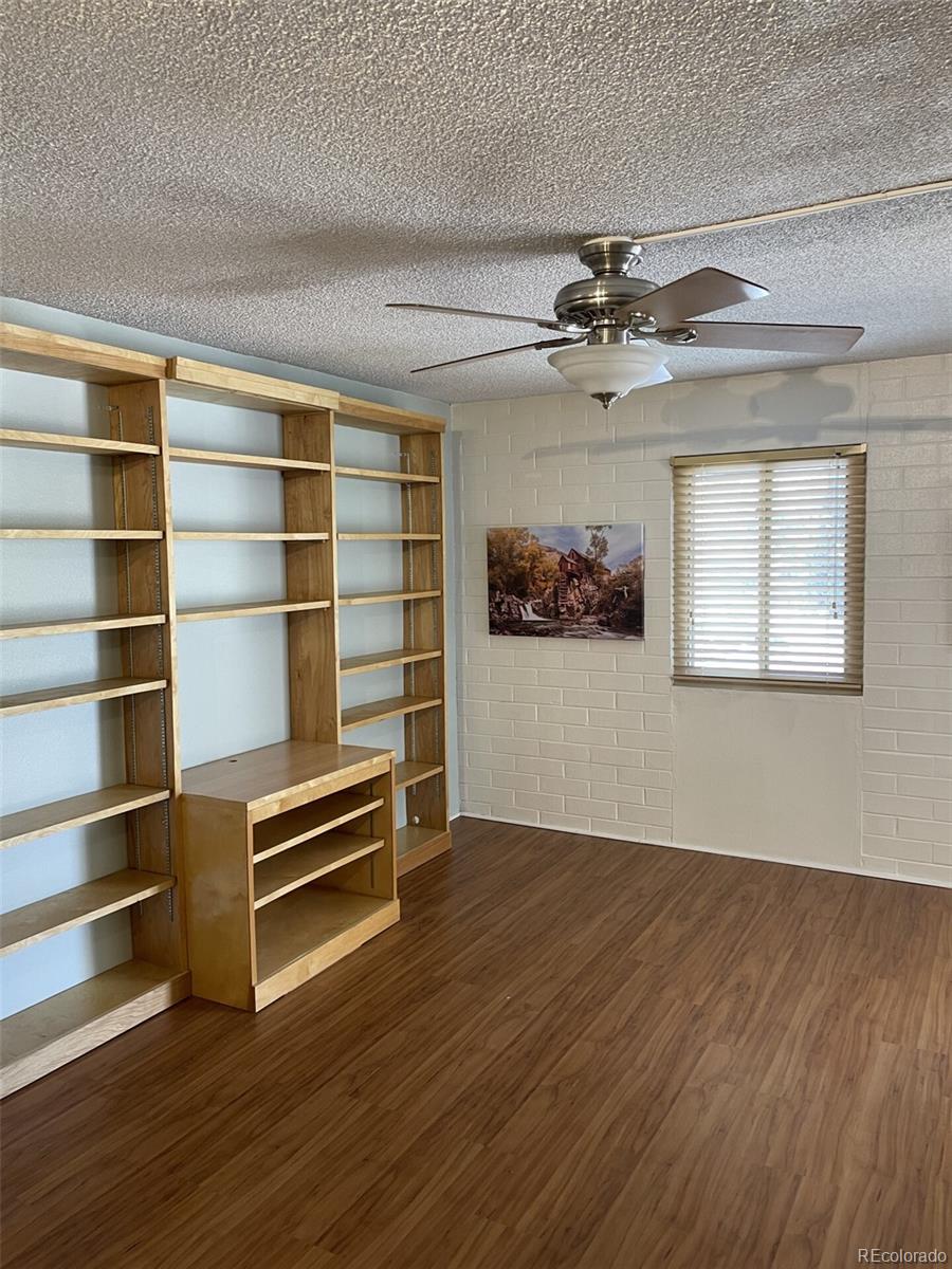 MLS Image #11 for 2880 s locust street 300n,denver, Colorado