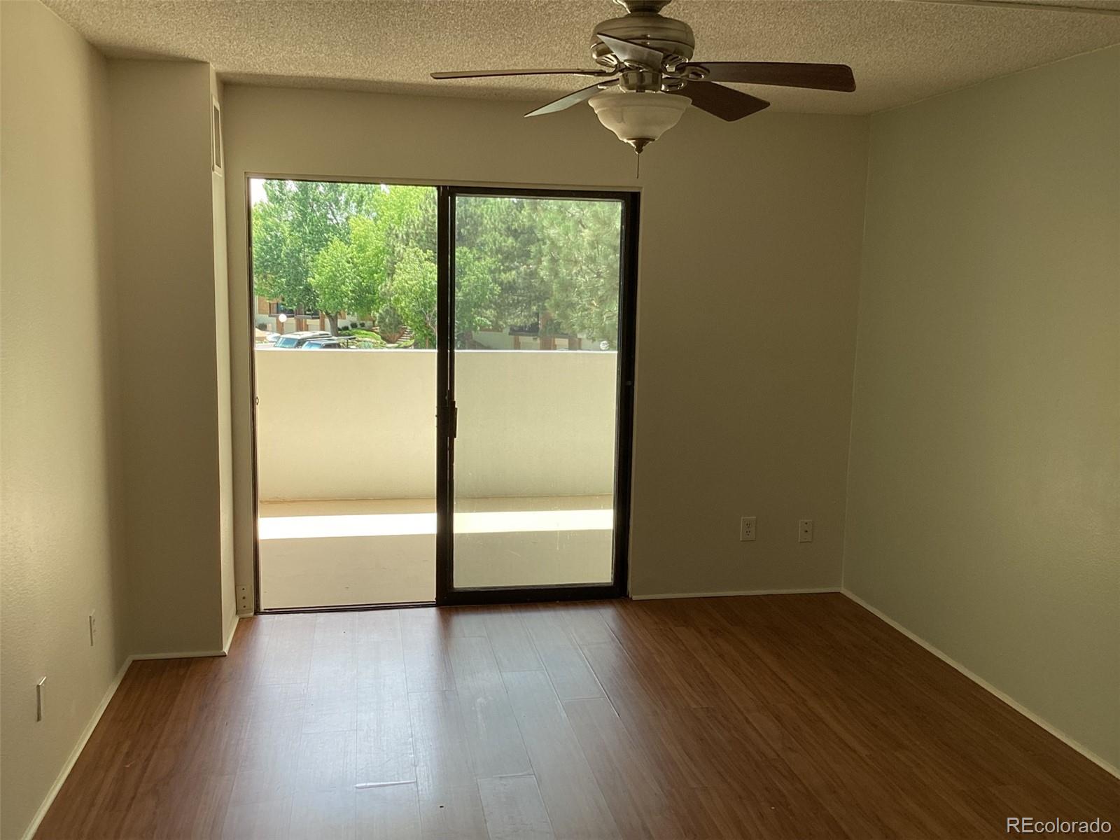 MLS Image #13 for 2880 s locust street 300n,denver, Colorado